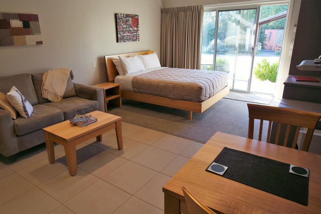 Must At Coonawarra Aparthotel Penola Eksteriør bilde